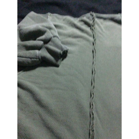 We The Free Distressed Sweatshirt Green Raw Hem Long Sleeve Casual Women Sz M - Picture 7 of 14